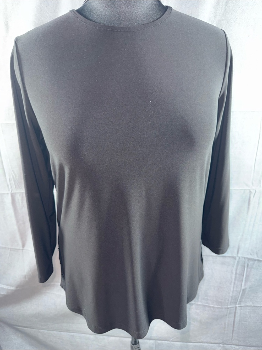 2885-Anne Klein Black Long-Sleeve Crewneck Top